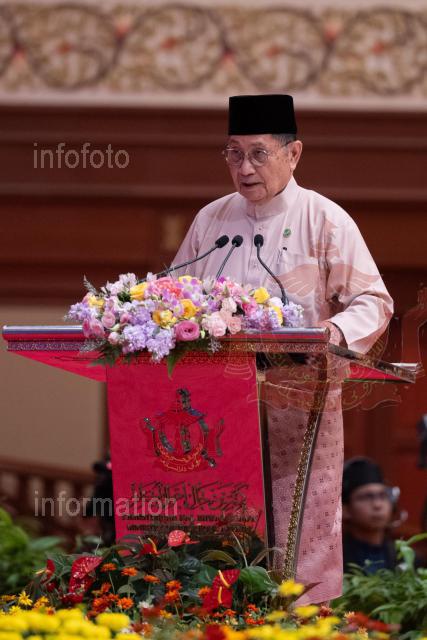 AZMI-170325-00015