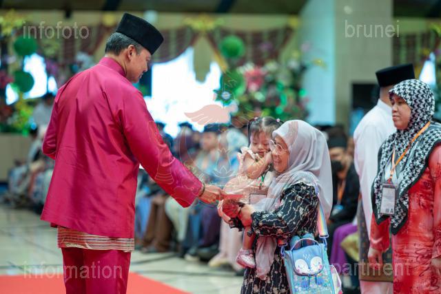 AZMI-190325-00032