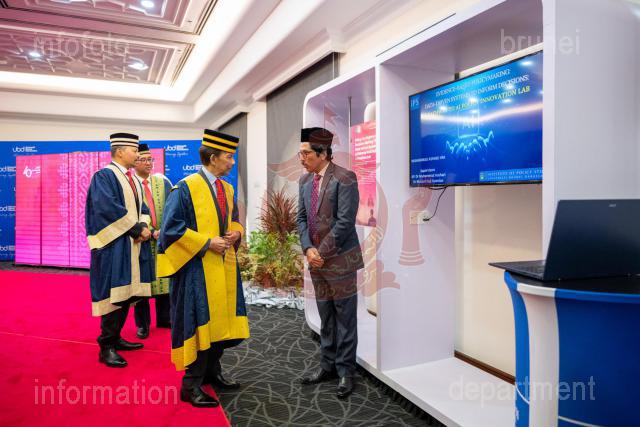 AZMI-130825-00042