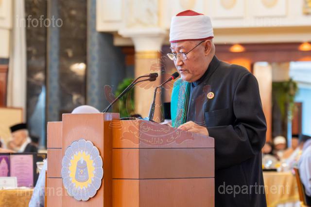 AZMI-180825-00029