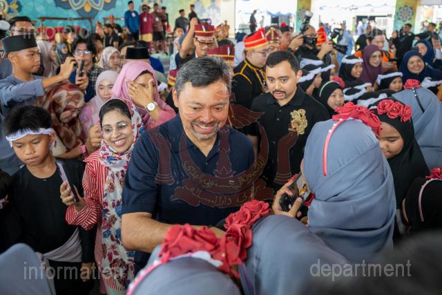 AZMI-040925-00051