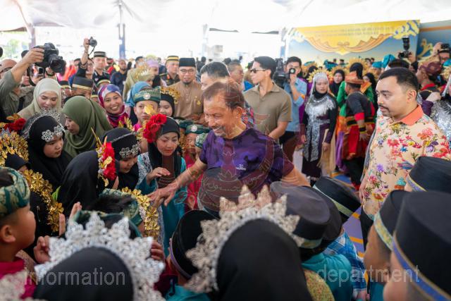 AZMI-121025-00030