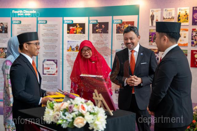 190126_AZMI_00040