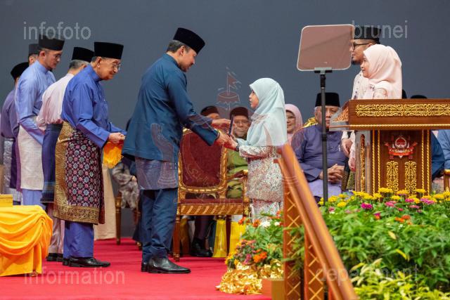 070326-AZMI-00025