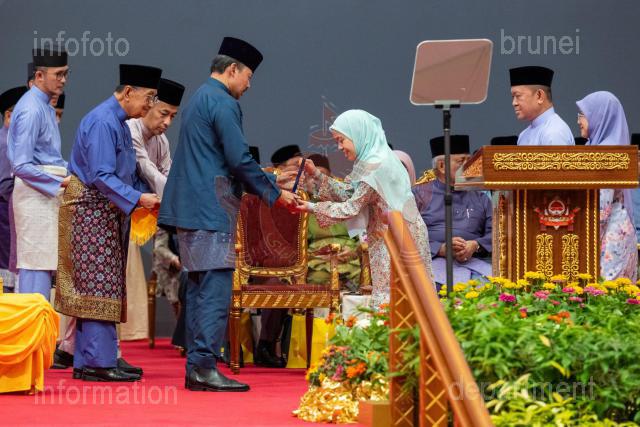 070326-AZMI-00027