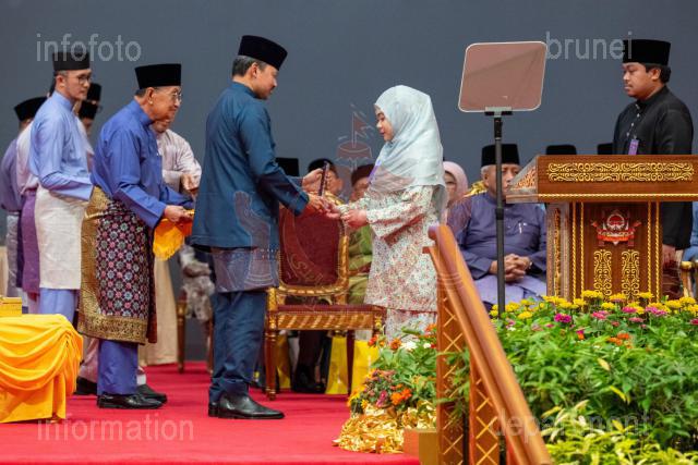 070326-AZMI-00030