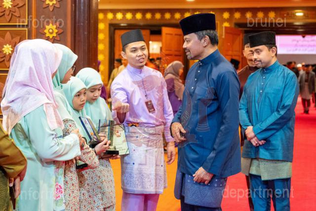 070326-AZMI-00048