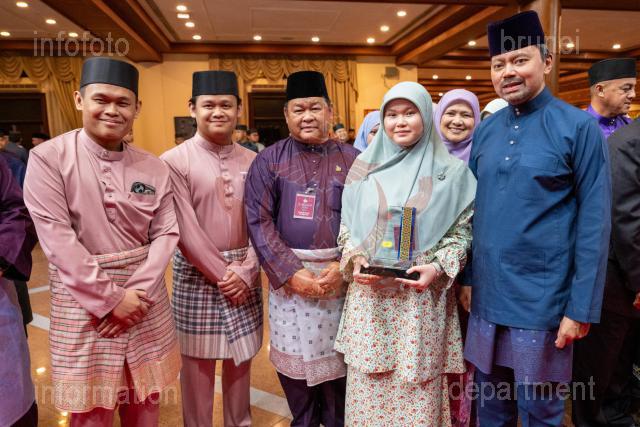 070326-AZMI-00052