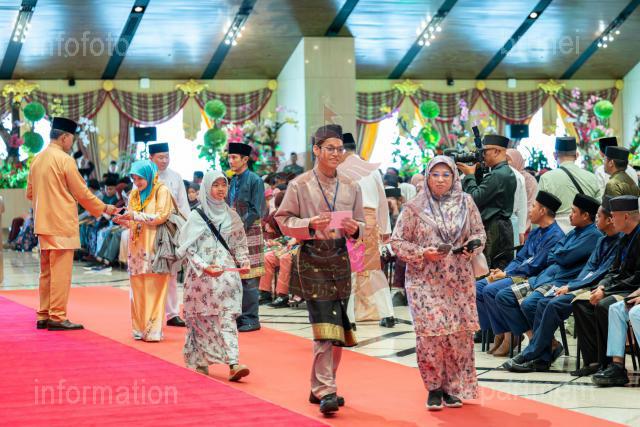 090326-AZMI-00029