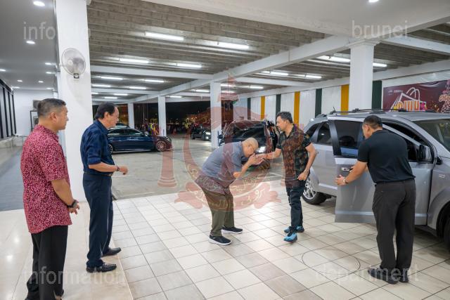 150326-AZMI-00031