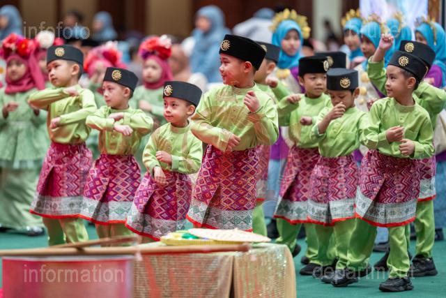 040426-AZMI-00036