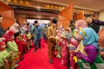 040426-AZMI-00049