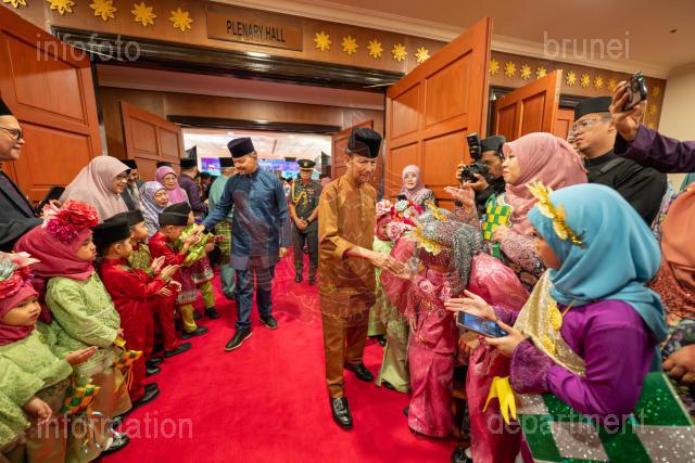 040426-AZMI-00049