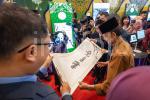 040426-AZMI-00052