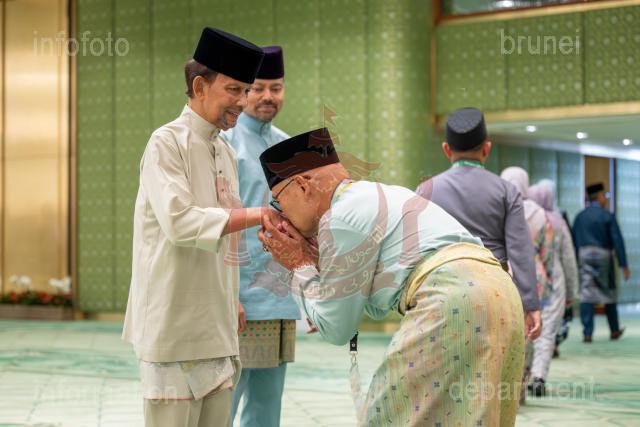160426-AZMI-00001