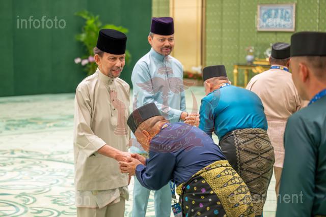 160426-AZMI-00034