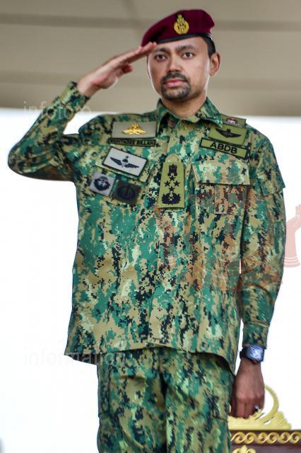 AZMI-HUTABDB55-1