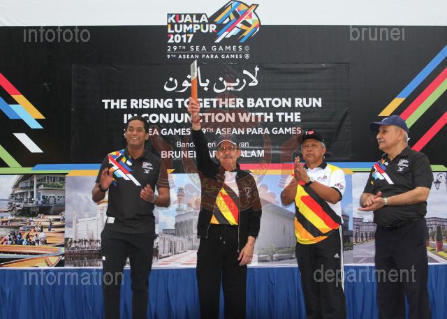 AHA_BATON_12