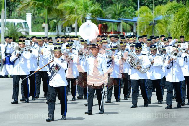 INFODEPT02_001