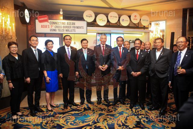 ASEAN2018 HOST PHOTO-01