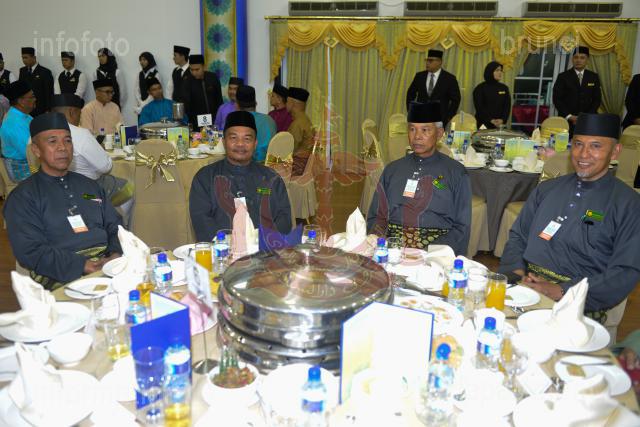 INFODEPT02-100