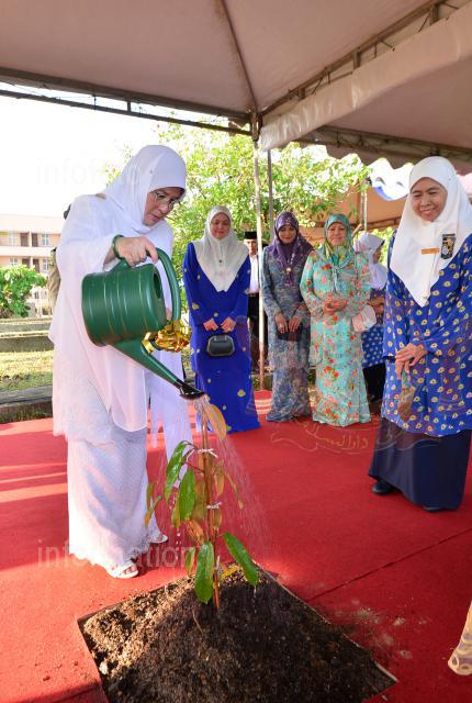 INFODEPT08_011