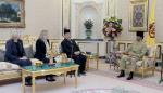 KDYMM BERKENAN MENERIMA MENGADAP YM DR CERI MICHELE POWELL PENGARAH URUSAN BSP SDN BHD YANG AKAN MENAMATKAN PERKHIDMATAN DAN YM 
